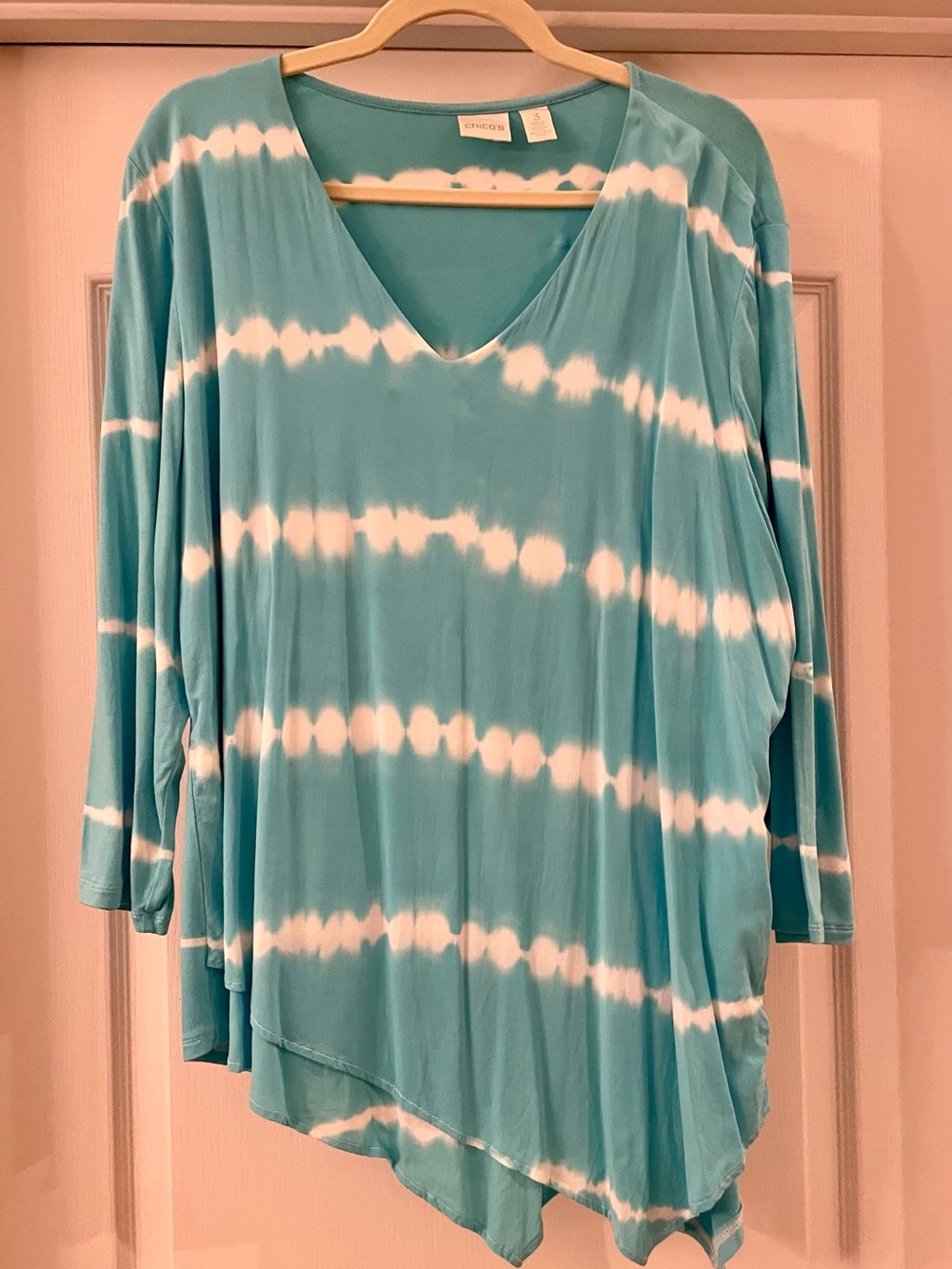 Chico's Aqua & White Tie-Dye V-Neck Tunic Asymptomatic Hem Size 3